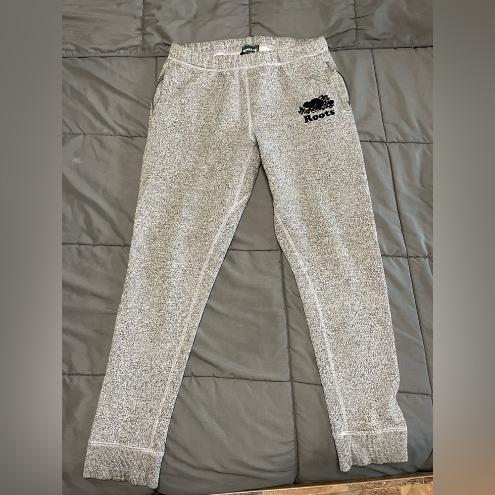 Roots Original Sweatpant Short (29 Inch Inseam) size Small P
